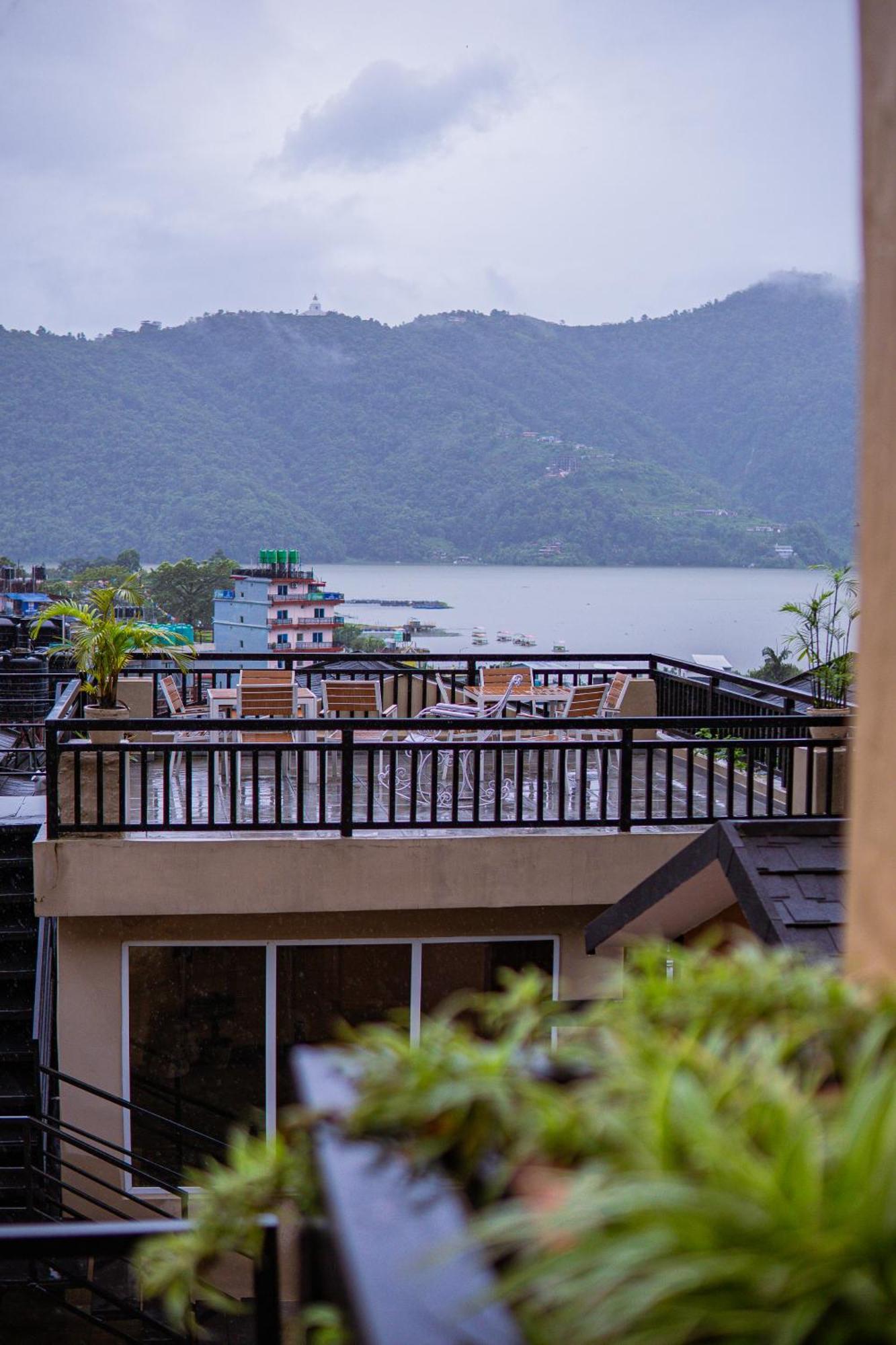 Pokhara Boutique Hotel Екстер'єр фото