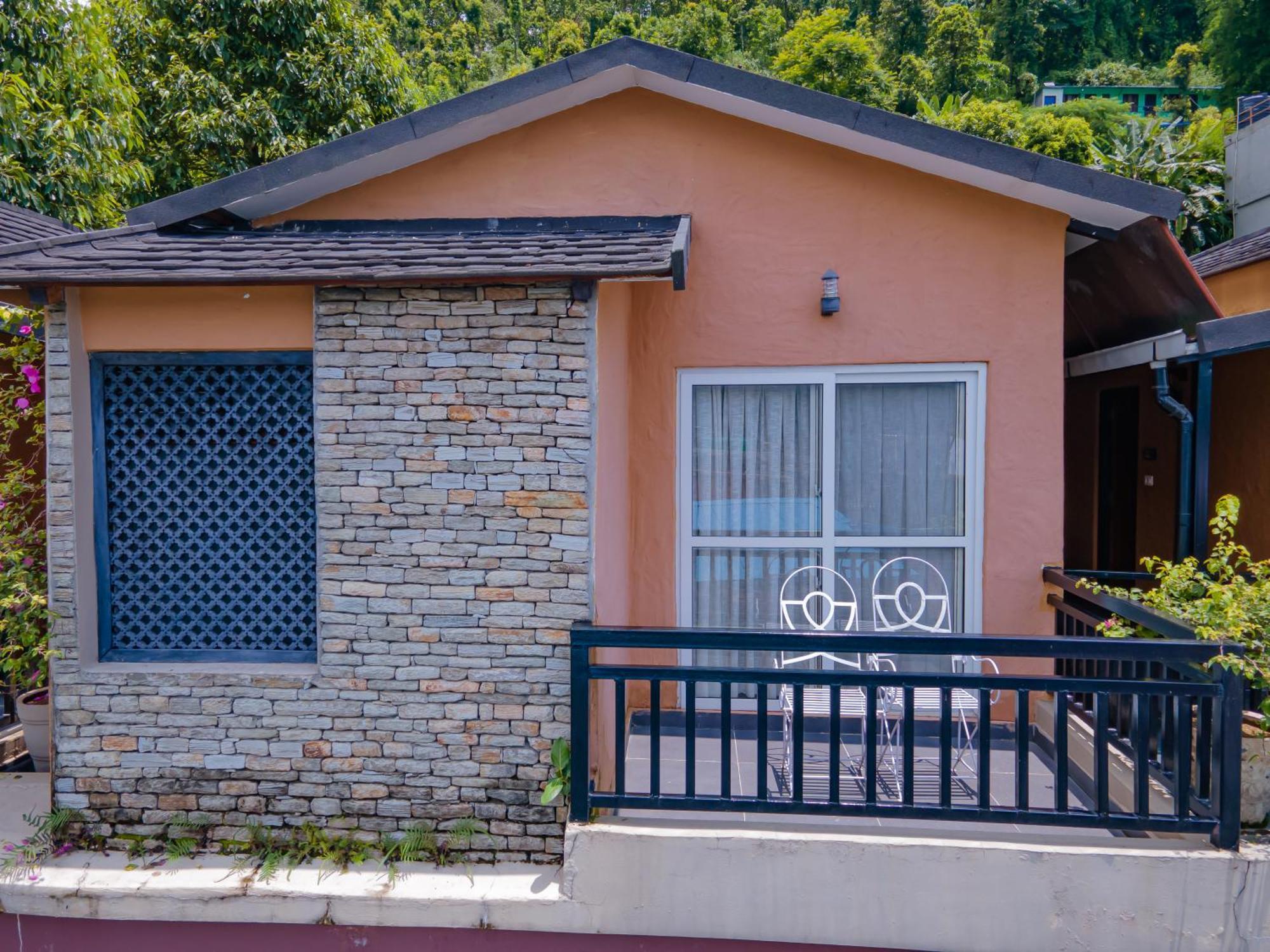 Pokhara Boutique Hotel Екстер'єр фото