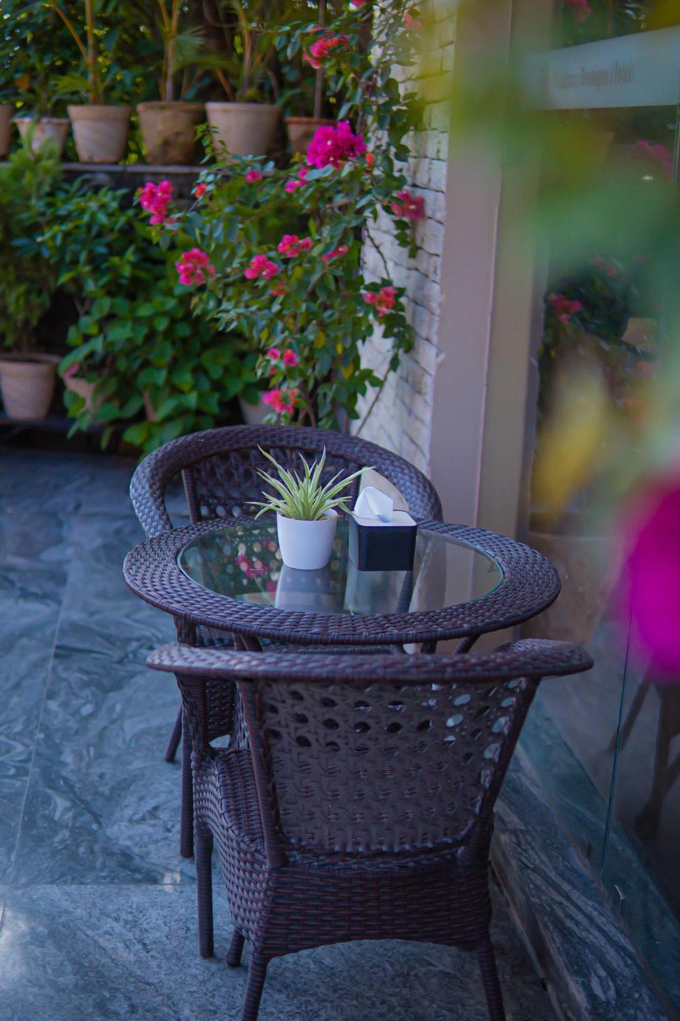Pokhara Boutique Hotel Екстер'єр фото